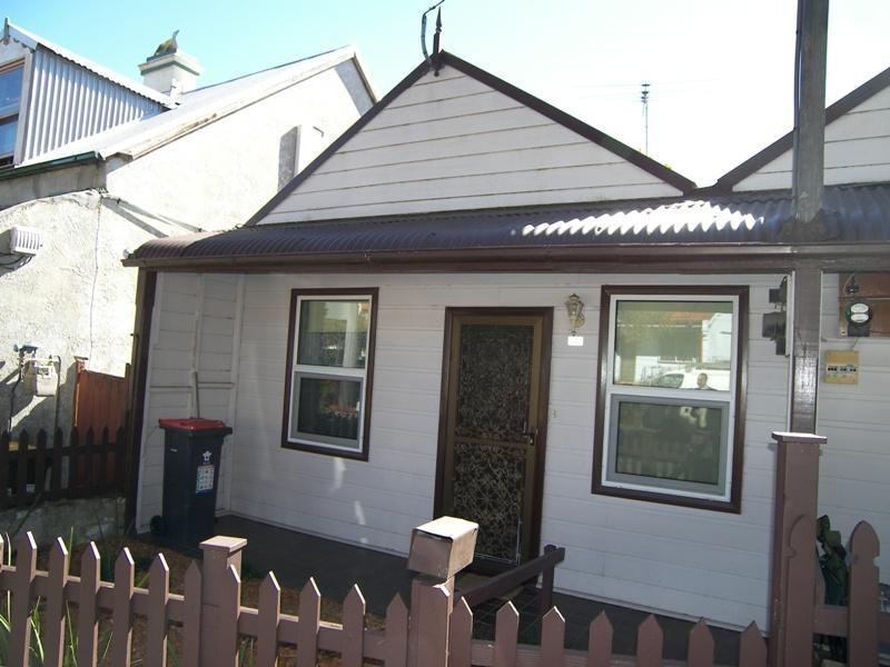 172 Corunna Road, Stanmore NSW 2048