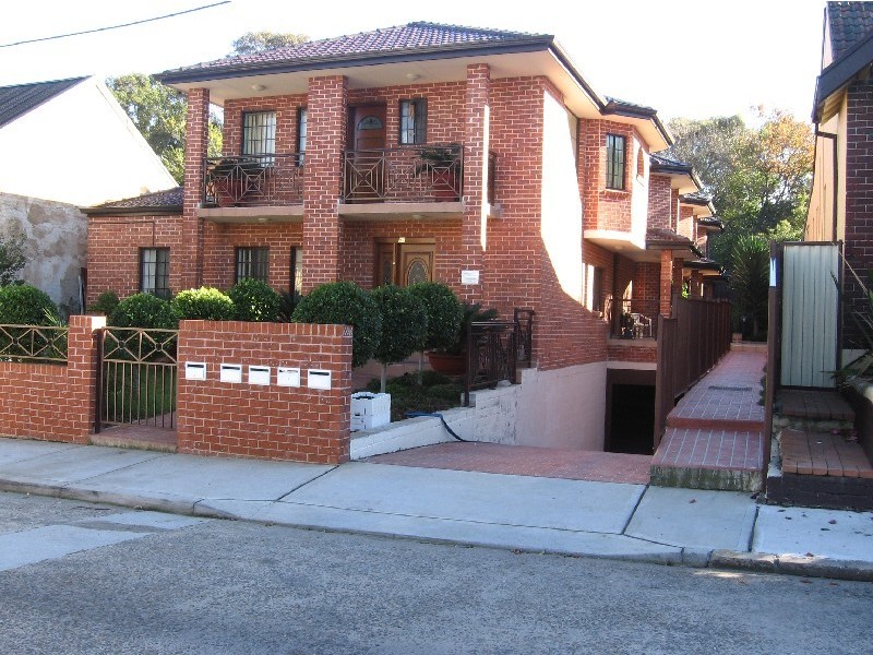 2/57 Lord Street, Newtown NSW 2042