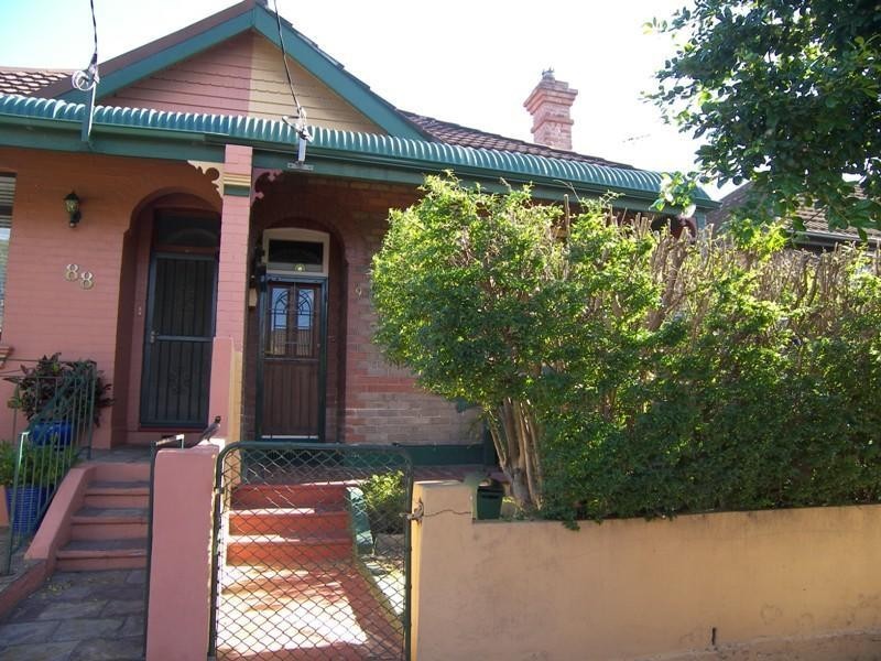 90 Yelverton Street, Sydenham NSW 2044