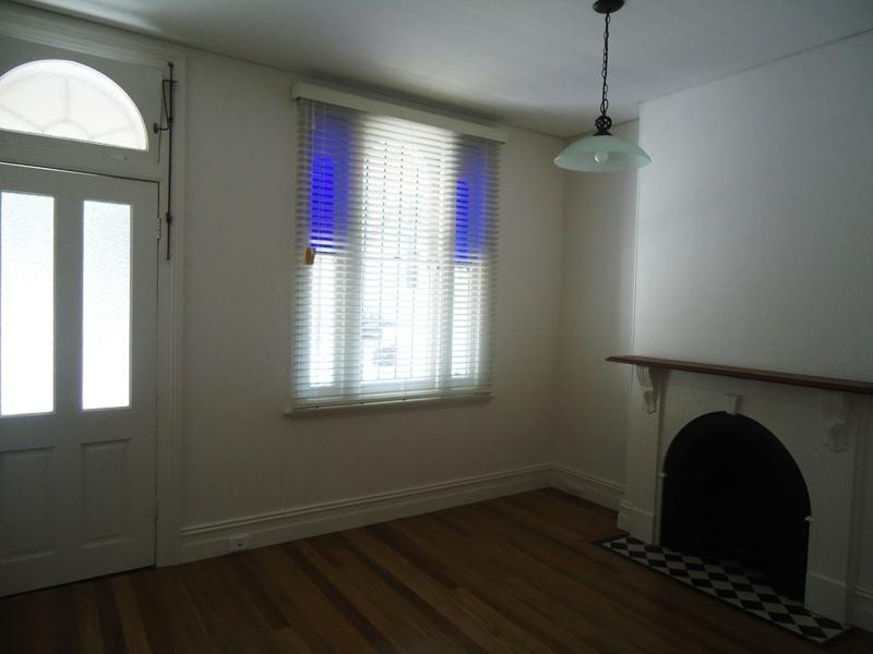 15 Leamington Avenue, Newtown NSW 2042