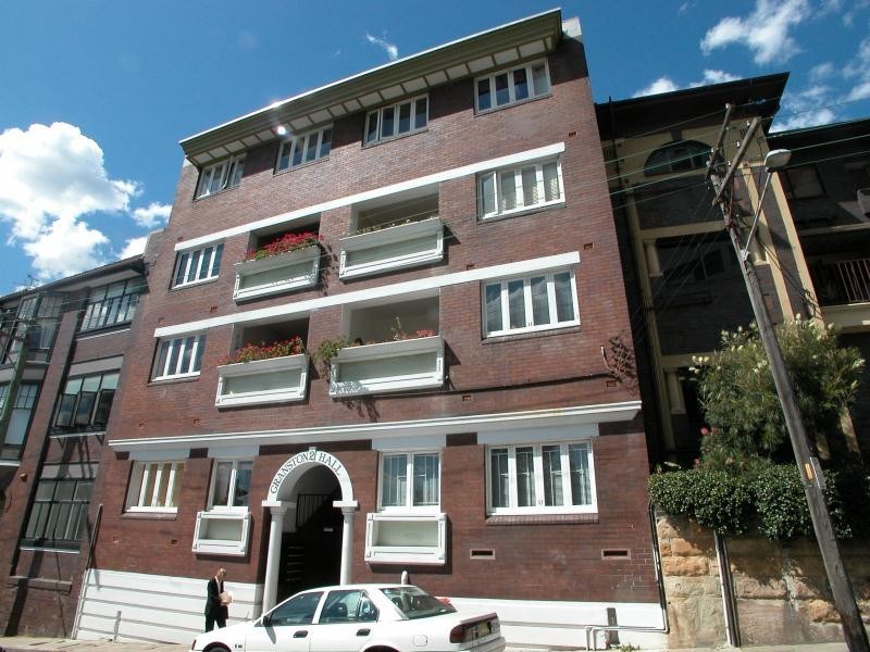 1/2 Clapton Street, Darlinghurst NSW 2010