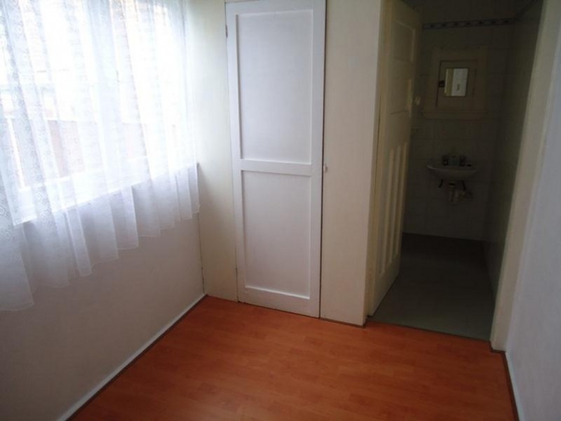 10 Mooney Ave, Earlwood NSW 2206