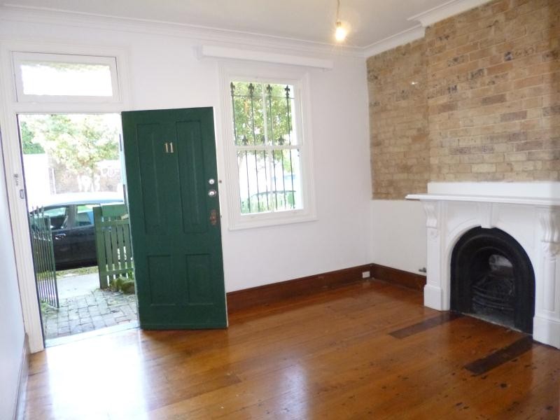 11 College Street, Newtown NSW 2042