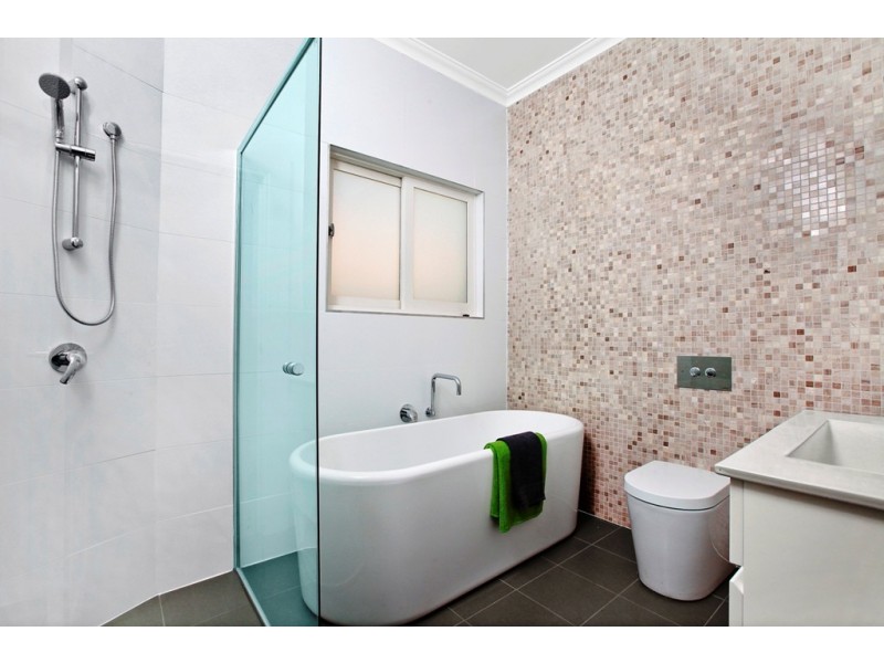 131 Edgeware Road, Newtown NSW 2042
