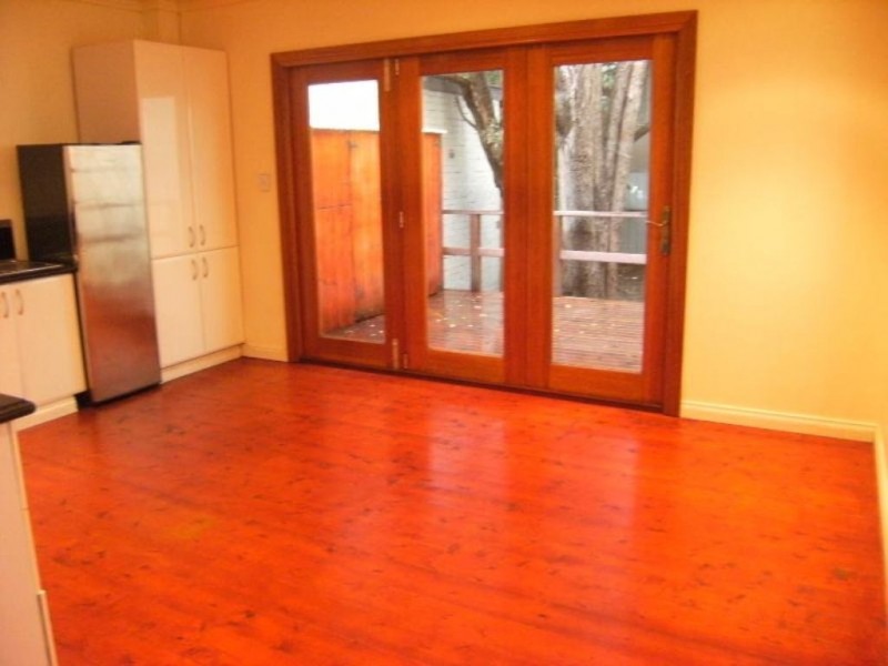 9 College St, Newtown NSW 2042