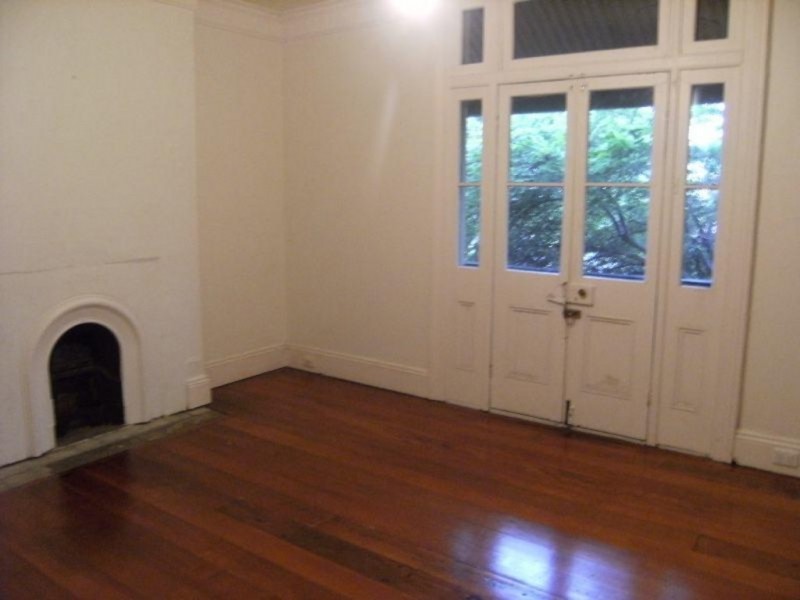 9 College St, Newtown NSW 2042