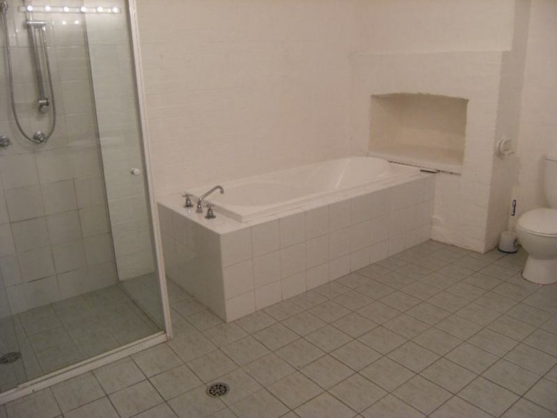 9 College St, Newtown NSW 2042