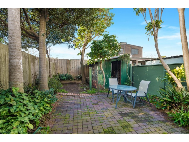 22 Commodore Street, Newtown NSW 2042