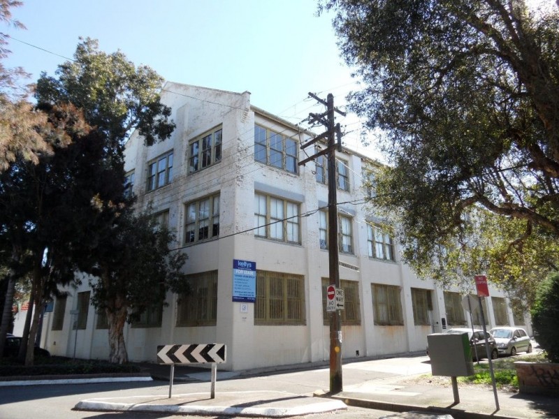 2/18-20 Victoria Street, Erskineville NSW 2043