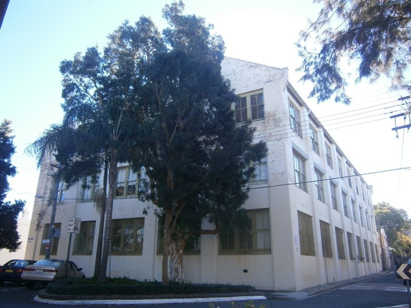 2/18-20 Victoria Street, Erskineville NSW 2043