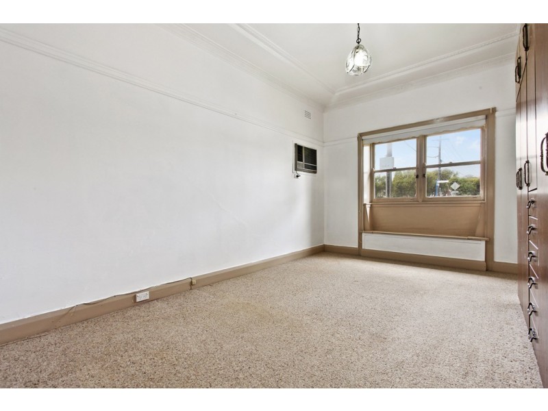 37 Jarrett St, Clemton Park NSW 2206