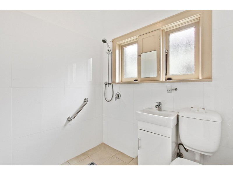 37 Jarrett St, Clemton Park NSW 2206