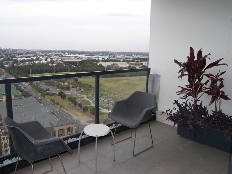 1703/221 Sydney Park Road, Erskineville NSW 2043