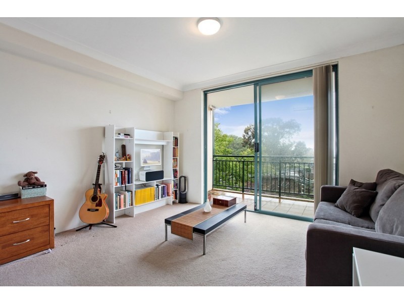19/1 Linthorpe Street, Newtown NSW 2042