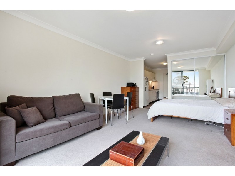 19/1 Linthorpe Street, Newtown NSW 2042