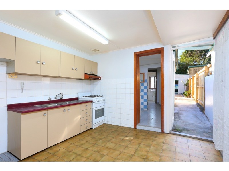 33 Lackey Street, St Peters NSW 2044