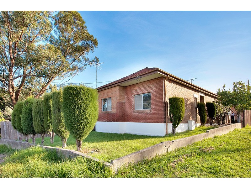 2A View St, Tempe NSW 2044