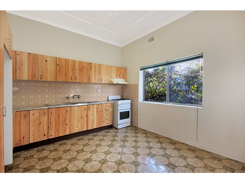 2A View St, Tempe NSW 2044