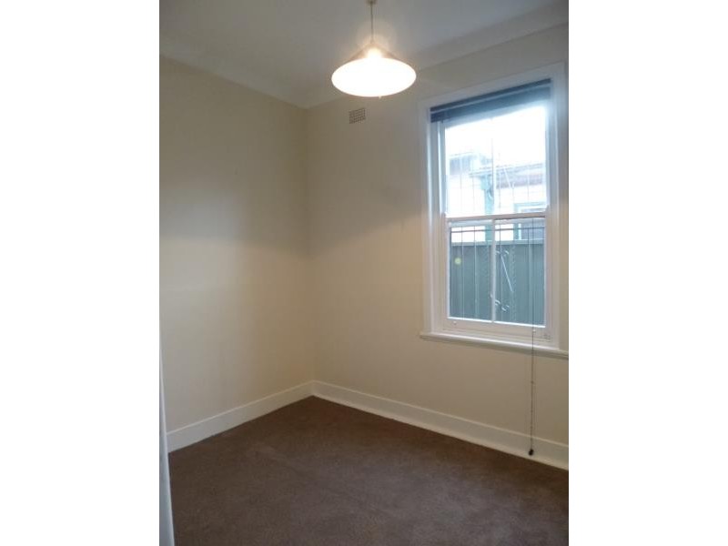 37 Roberts Street, St Peters NSW 2044