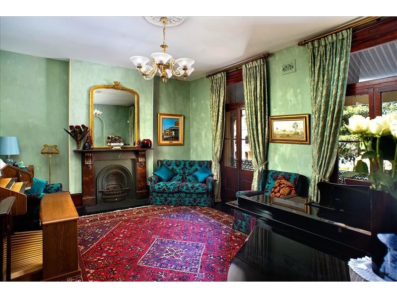 136 Burton Street, Darlinghurst NSW 2010