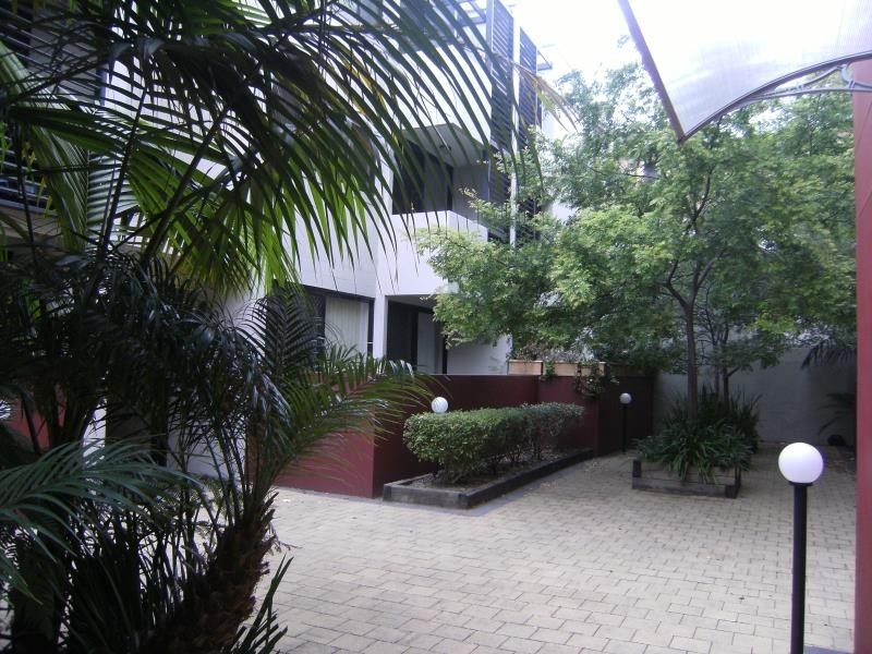 27/11 Rose Street, Chippendale NSW 2008