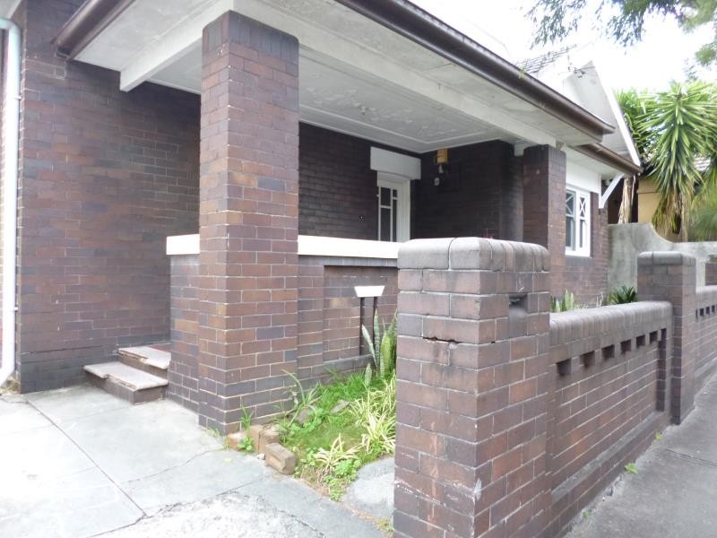 15 Cambridge Street, Enmore NSW 2042