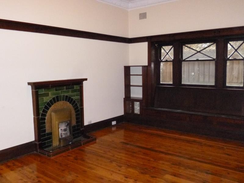 15 Cambridge Street, Enmore NSW 2042