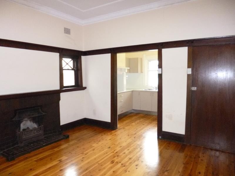 15 Cambridge Street, Enmore NSW 2042