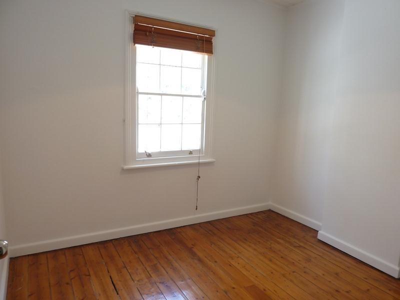 4 Calder Road, Darlington NSW 2008