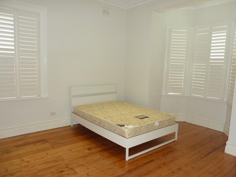 16 Warren Road, Marrickville NSW 2204