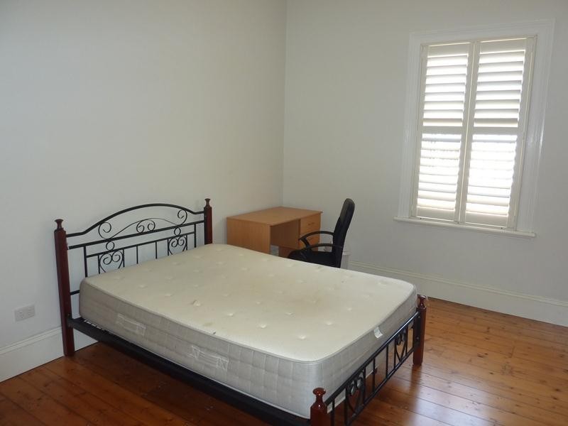 16 Warren Road, Marrickville NSW 2204