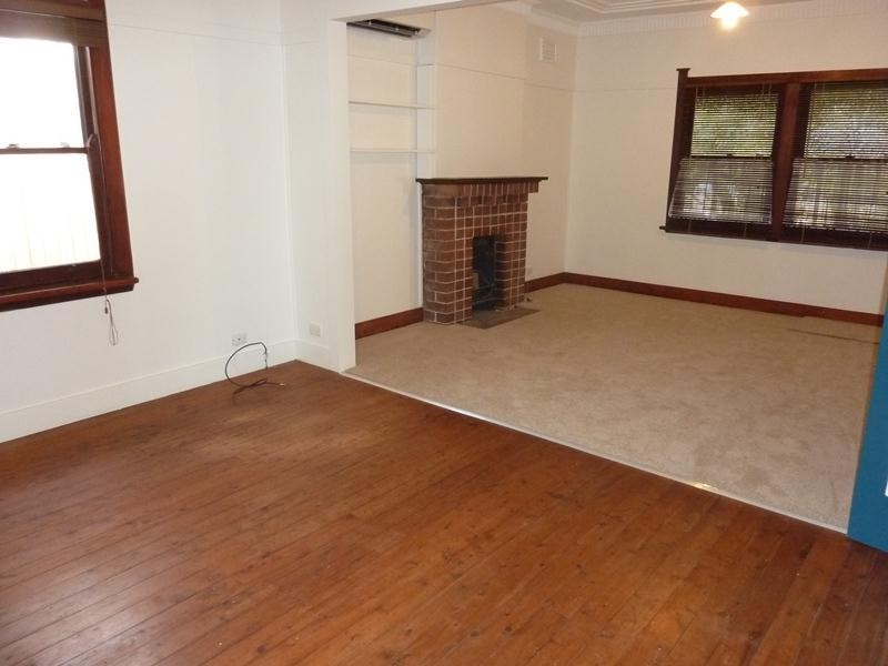 28 Colvin Avenue, Carlton NSW 2218