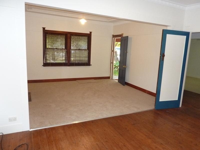 28 Colvin Avenue, Carlton NSW 2218