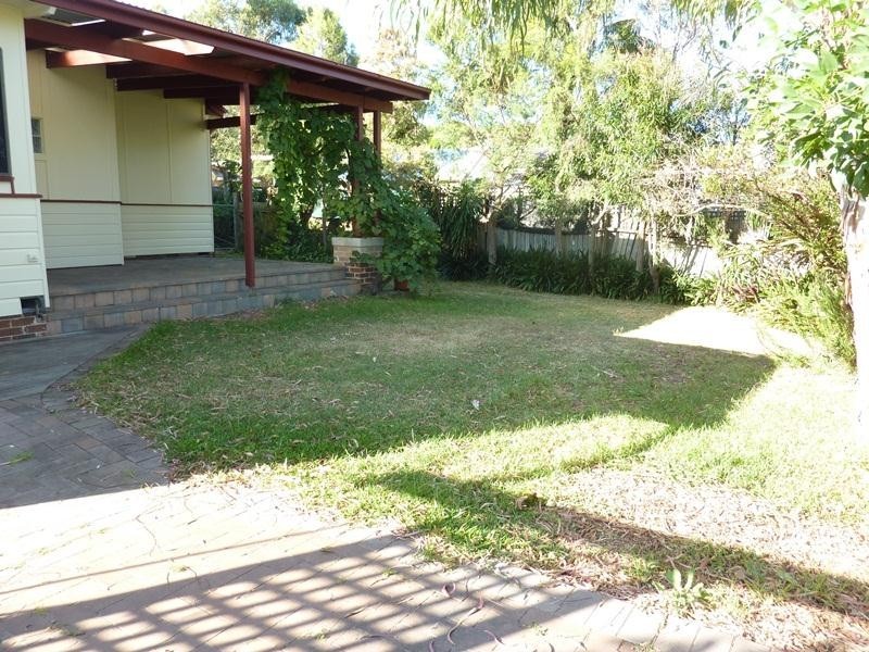 28 Colvin Avenue, Carlton NSW 2218