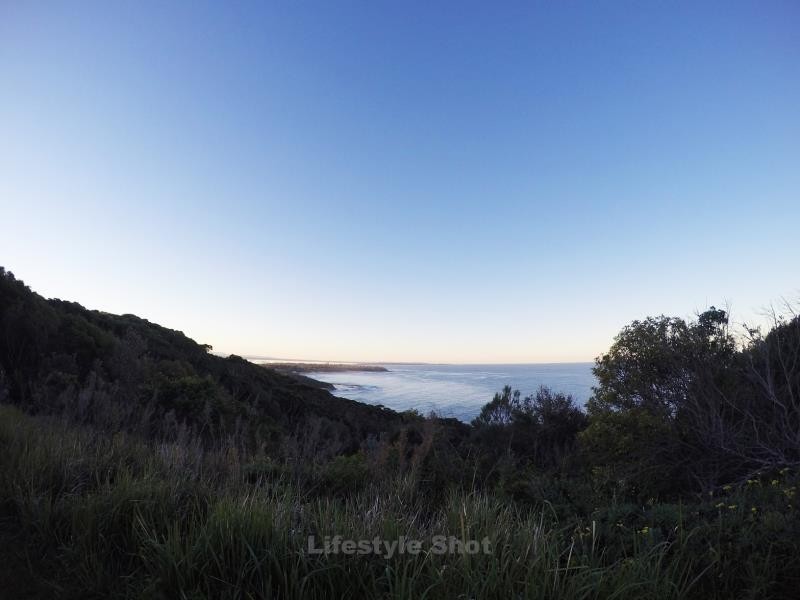 54 Premier Way, Bateau Bay NSW 2261