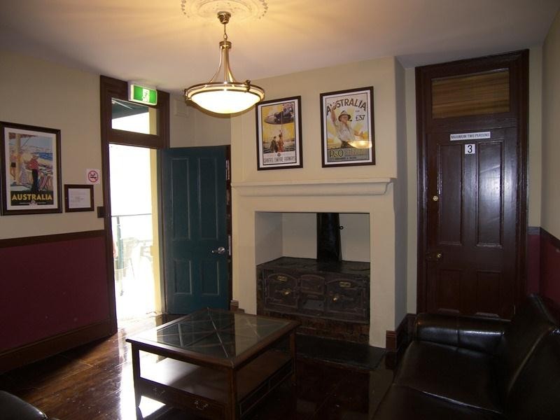 2/223B Bridge Road, Glebe NSW 2037