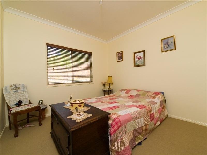 860 Winn  Road, Cashmere QLD 4500