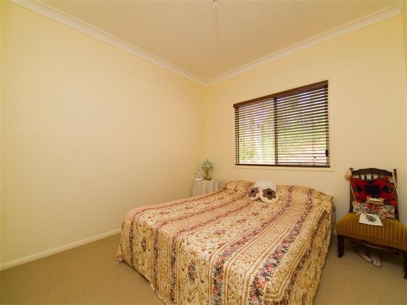 860 Winn  Road, Cashmere QLD 4500