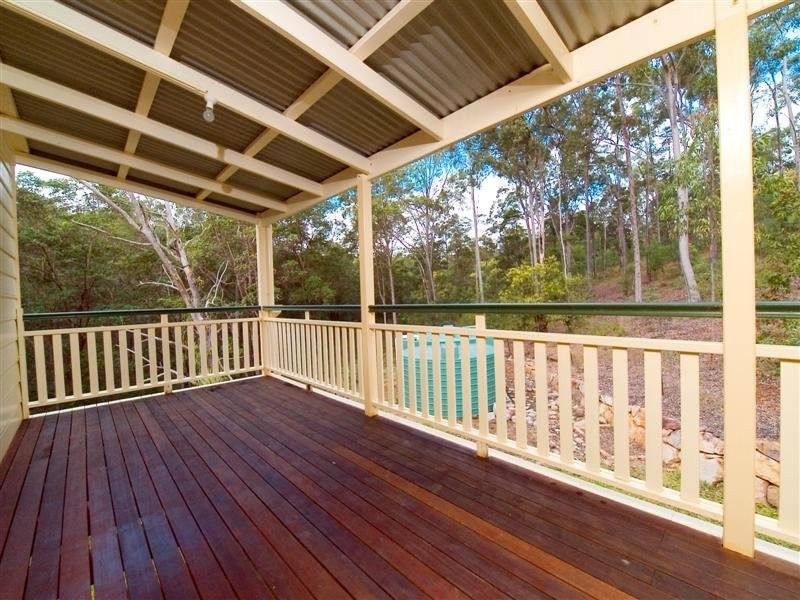 860 Winn  Road, Cashmere QLD 4500