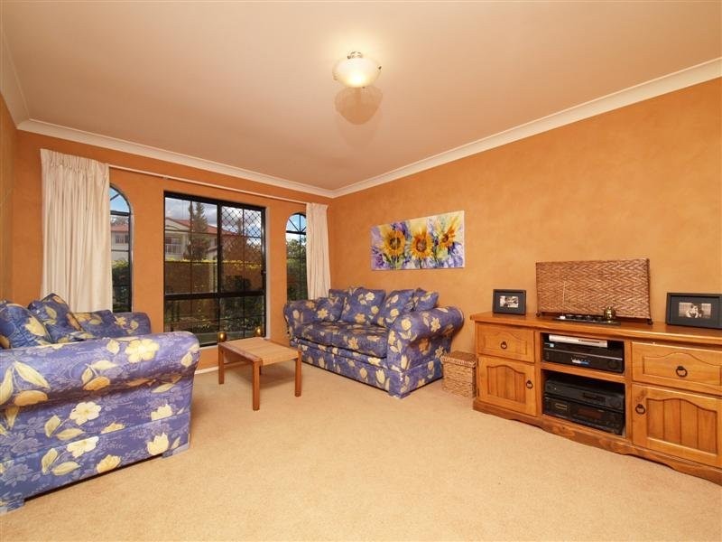 16 Snow Wood Drive, Eatons Hill QLD 4037