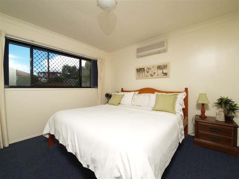 16 Snow Wood Drive, Eatons Hill QLD 4037