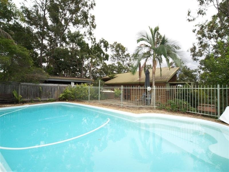 17 Somers Street, Cashmere QLD 4500