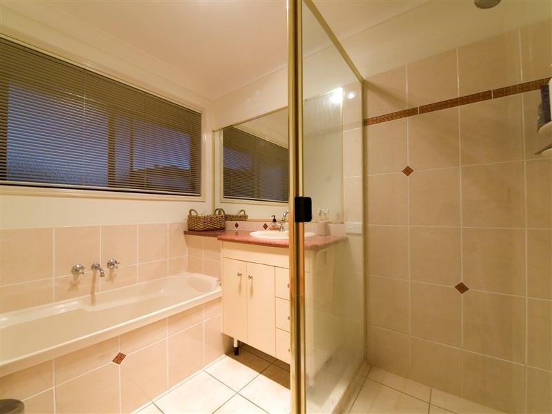 14 Fernwren Court, Cashmere QLD 4500