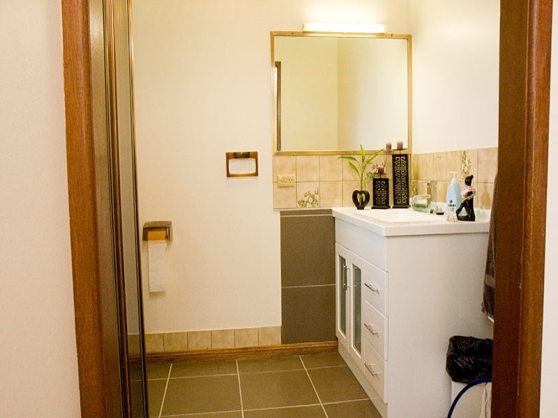 1 Brenda Ct, Mooloolah Valley QLD 4553