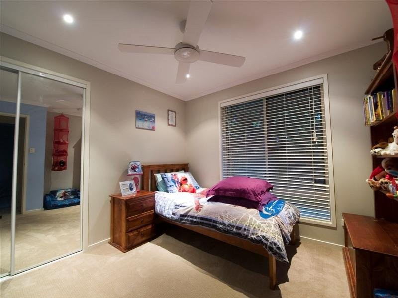 15 Tiffany ct, Eatons Hill QLD 4037