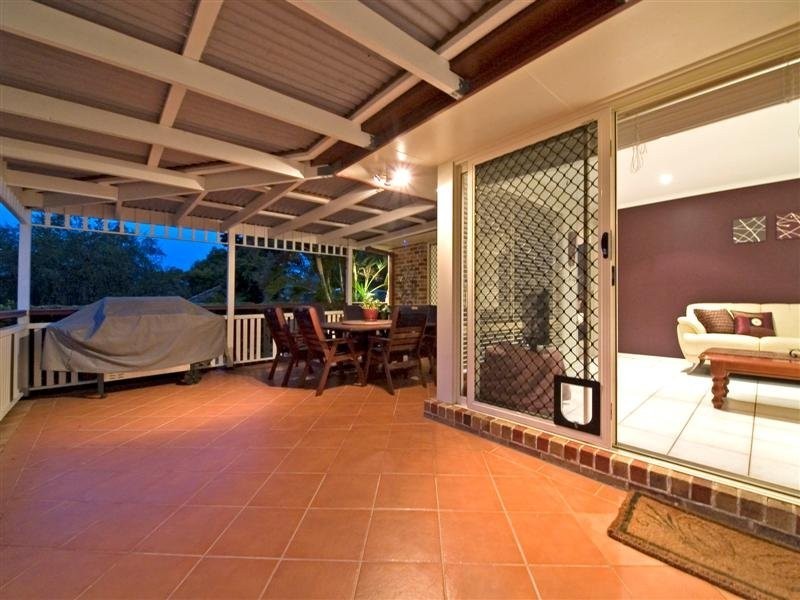 15 Tiffany ct, Eatons Hill QLD 4037