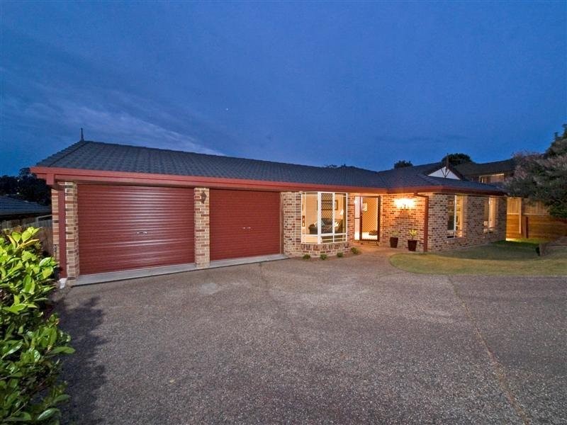 15 Tiffany ct, Eatons Hill QLD 4037