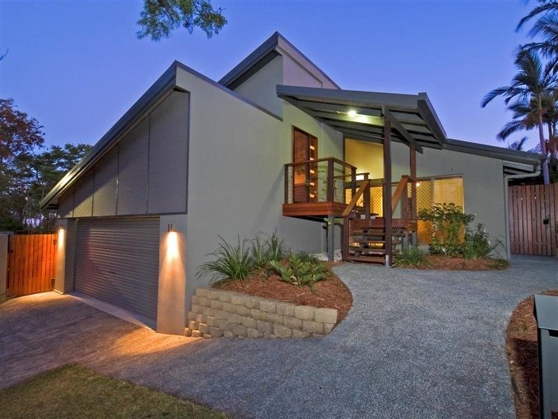 7 JANUS COURT, Eatons Hill QLD 4037