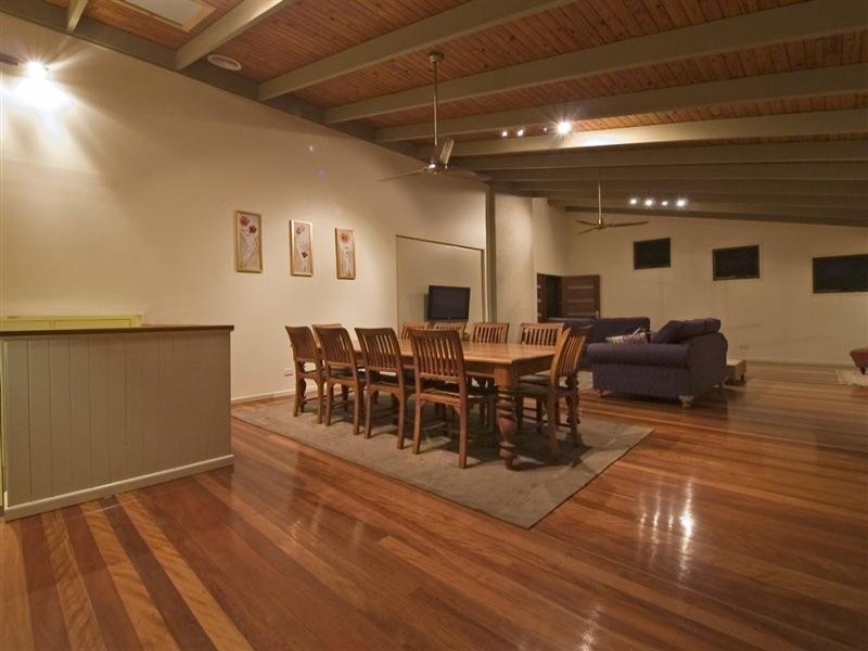 7 JANUS COURT, Eatons Hill QLD 4037