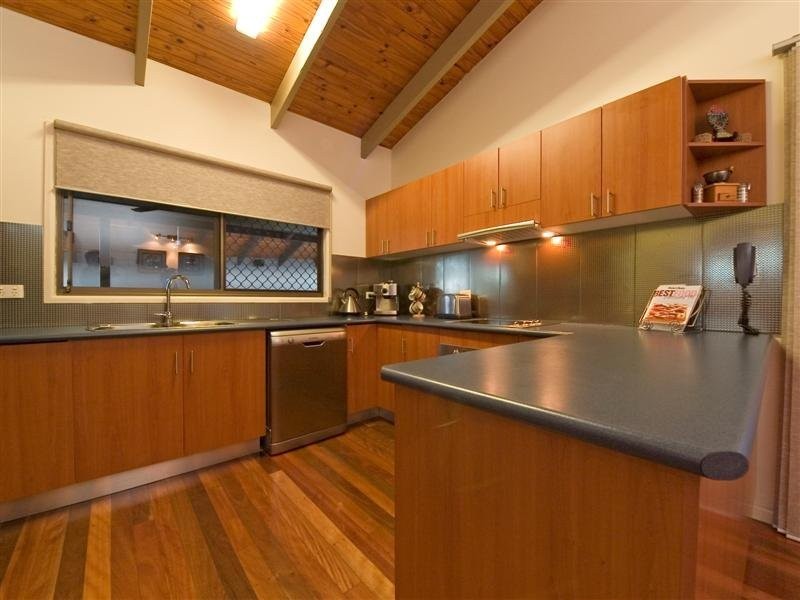 7 JANUS COURT, Eatons Hill QLD 4037